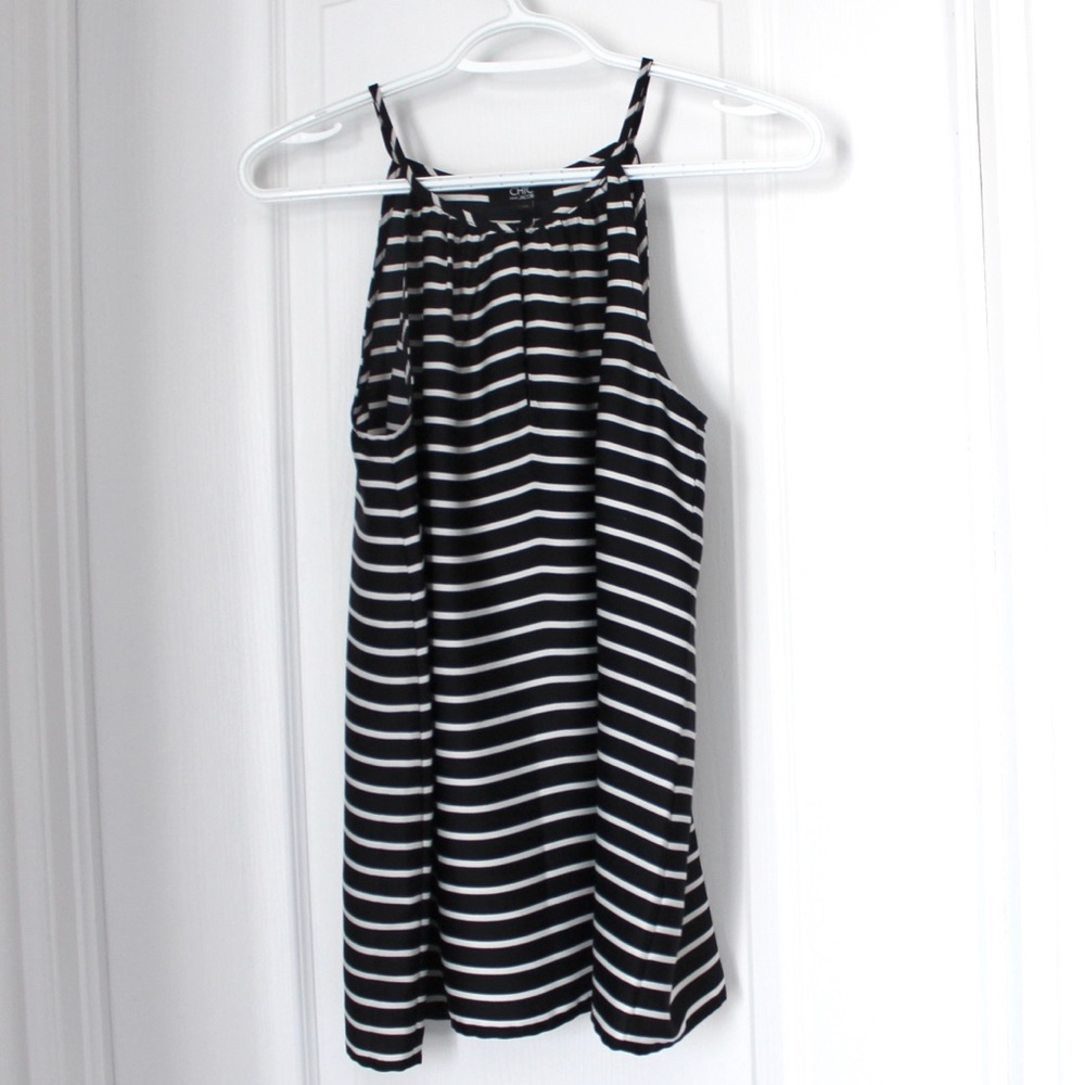 CHIC silk sleeveless top with keyhole